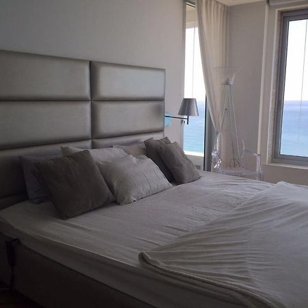 Sea Apartment Netanya Bagian luar foto